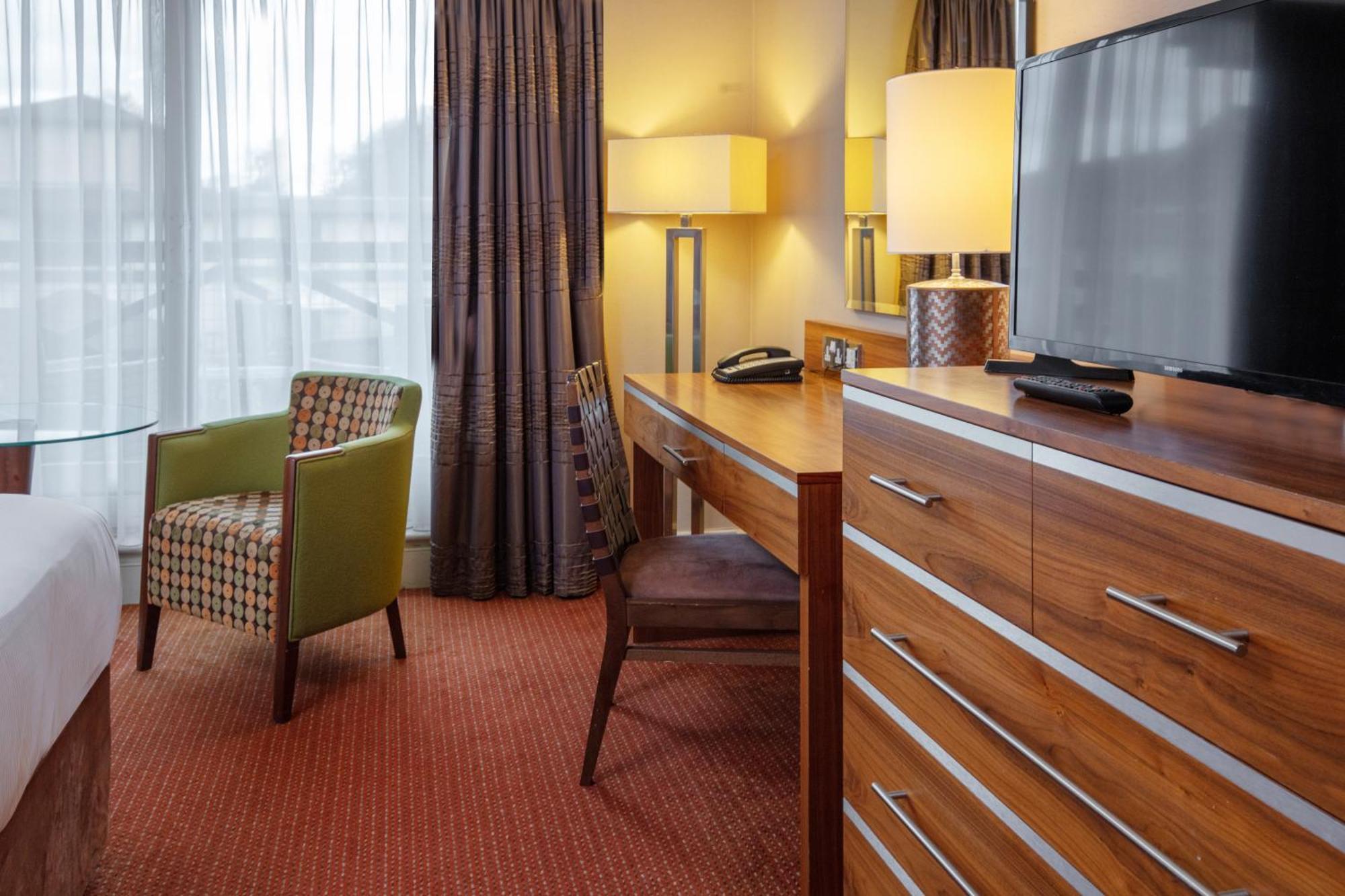 בסינגסטרוק Hampshire Court Hotel & Spa חדר תמונה