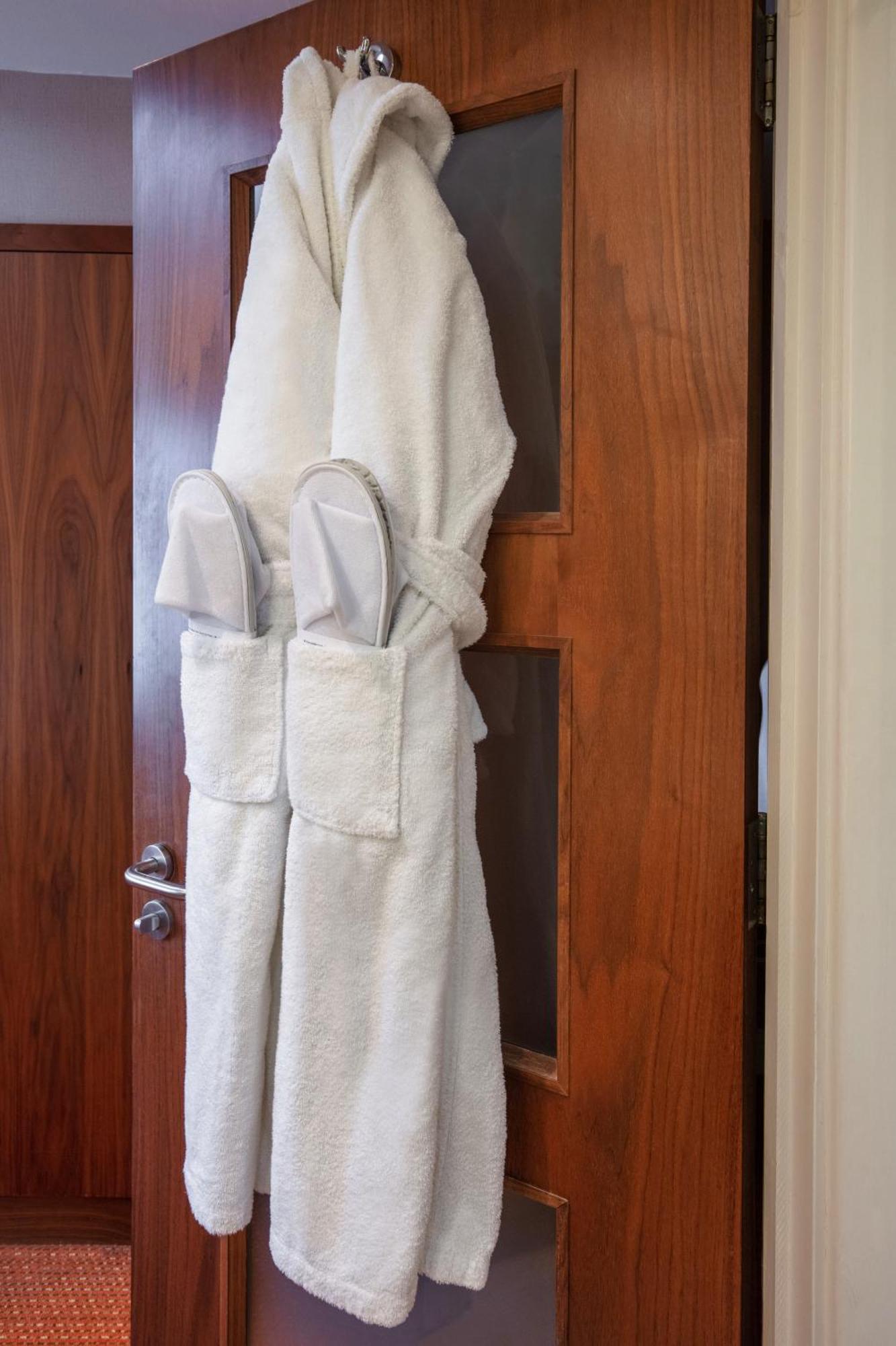 בסינגסטרוק Hampshire Court Hotel & Spa חדר תמונה