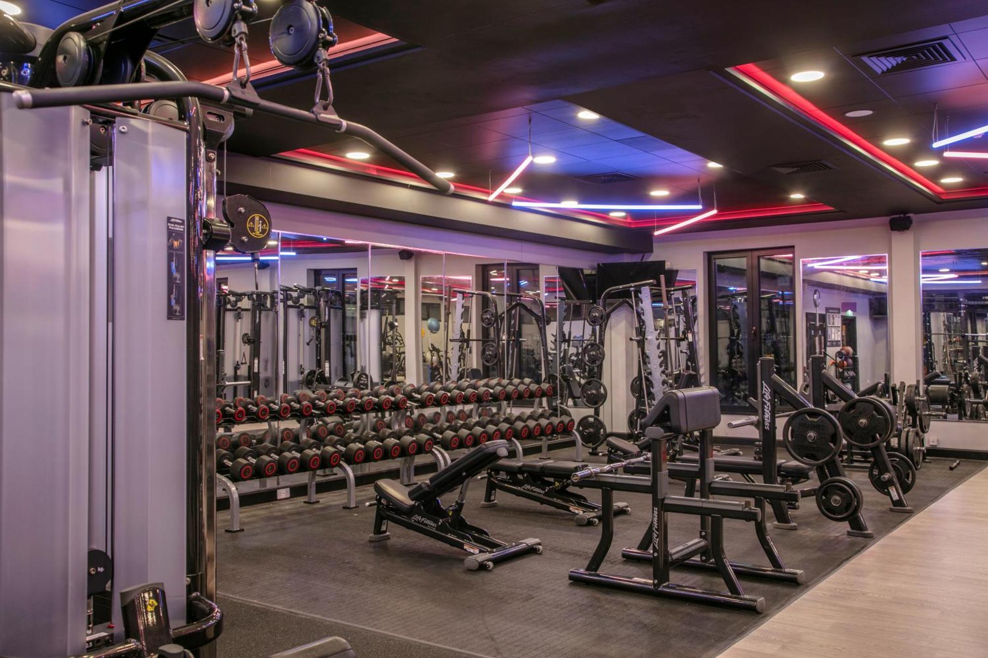 בסינגסטרוק Hampshire Court Hotel & Spa מראה חיצוני תמונה
