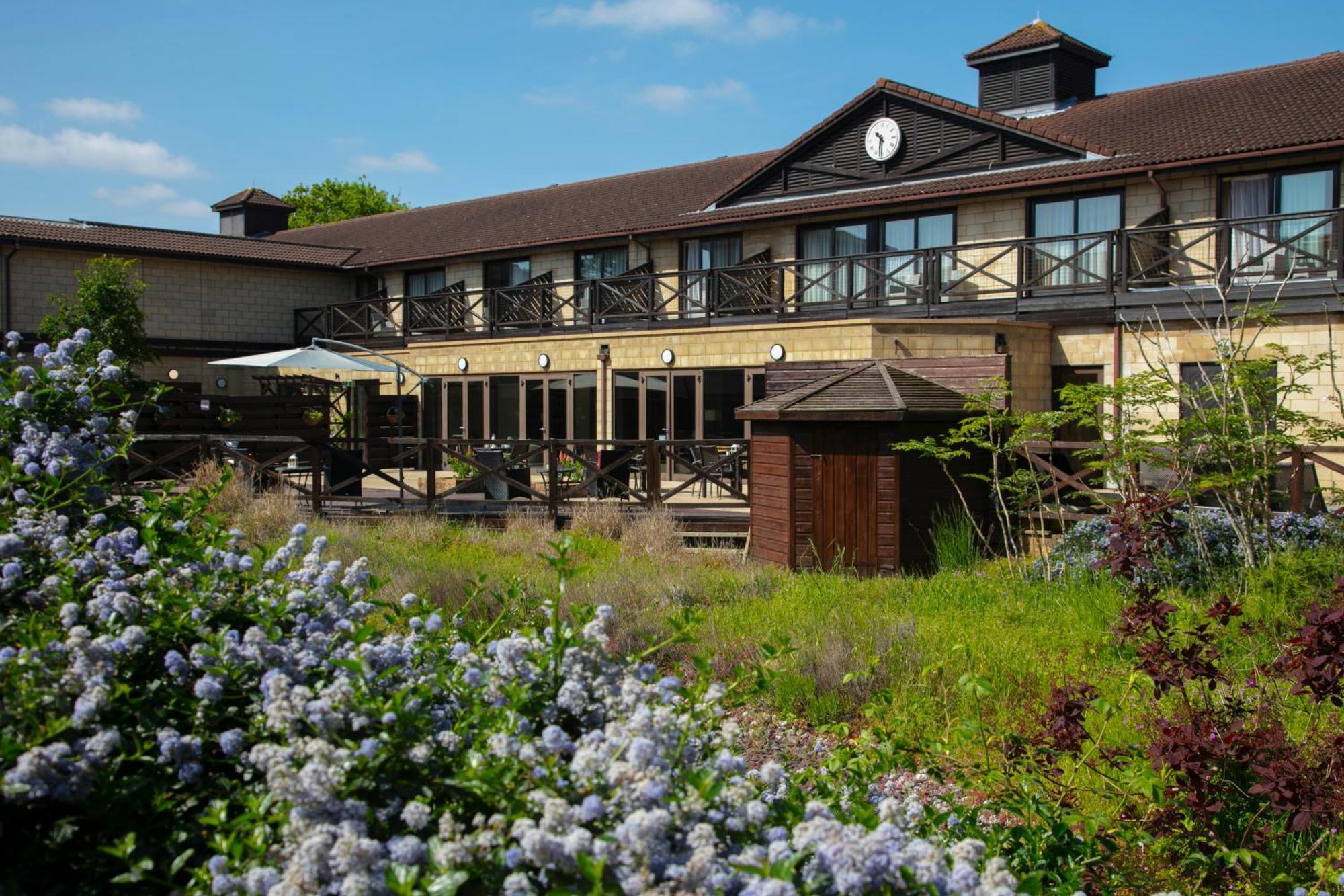 בסינגסטרוק Hampshire Court Hotel & Spa מראה חיצוני תמונה