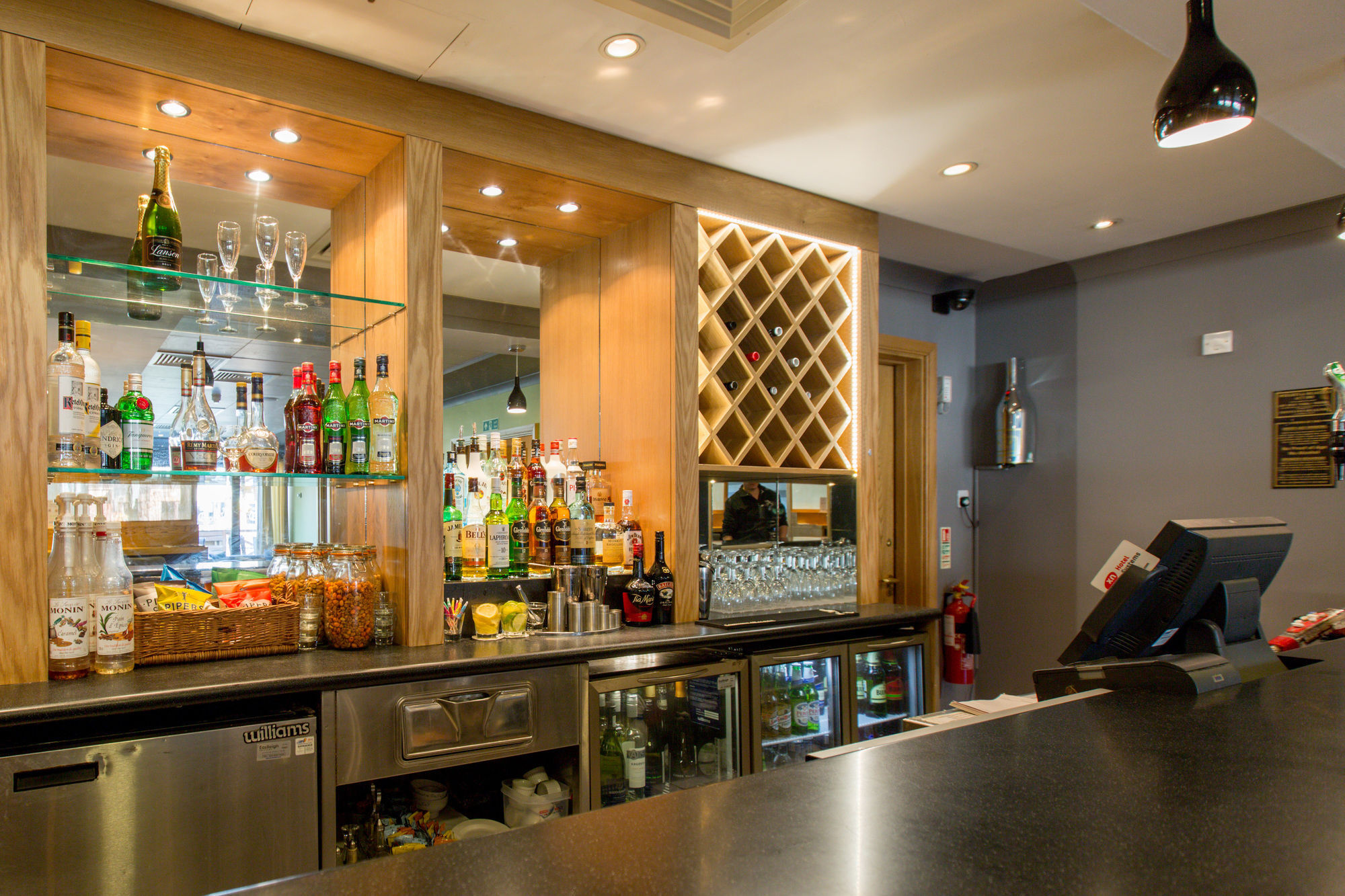 בסינגסטרוק Hampshire Court Hotel & Spa מראה חיצוני תמונה